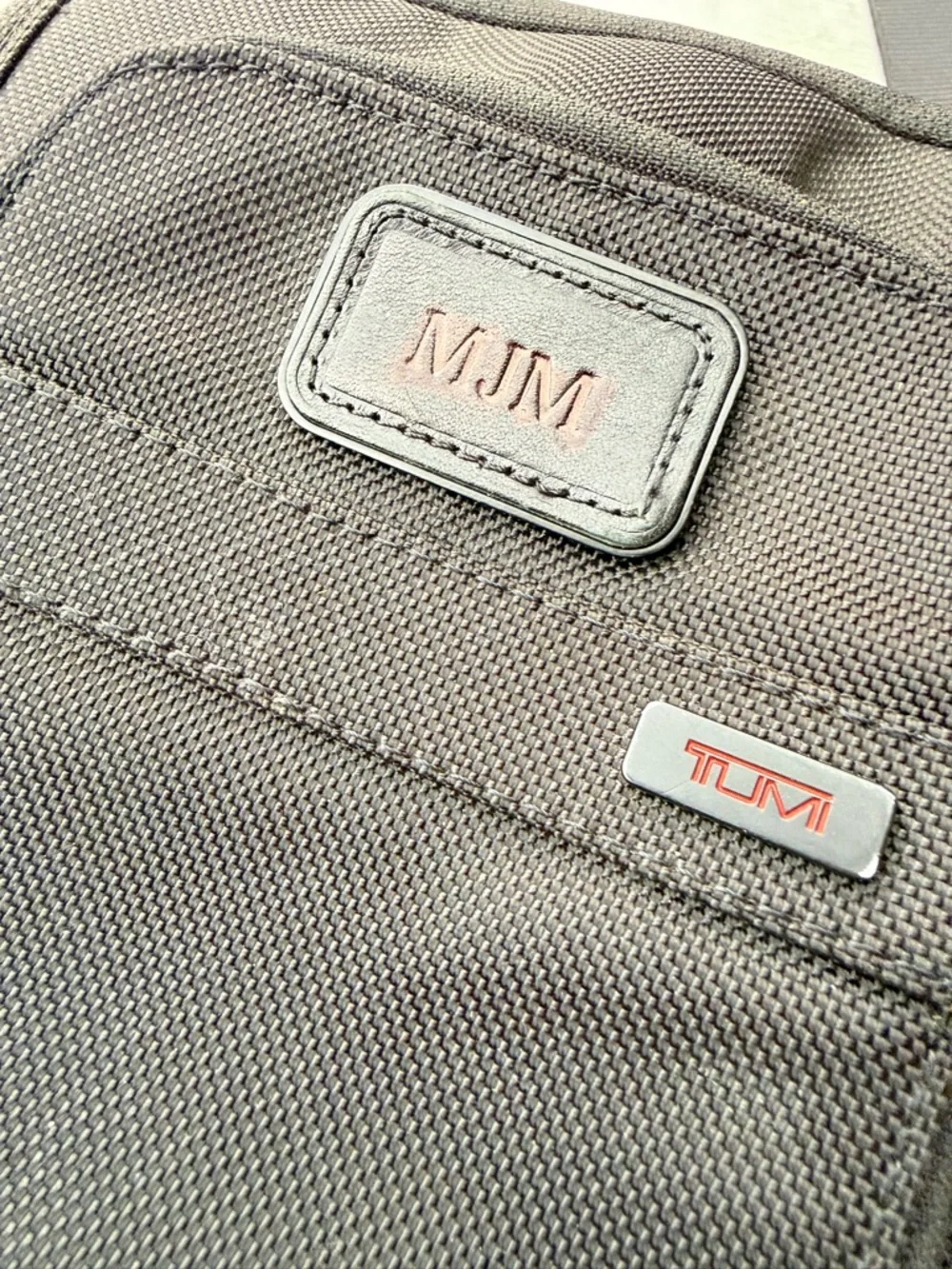 Tumi Black Crossbody Shoulder Bag iPad Messenger Bag
